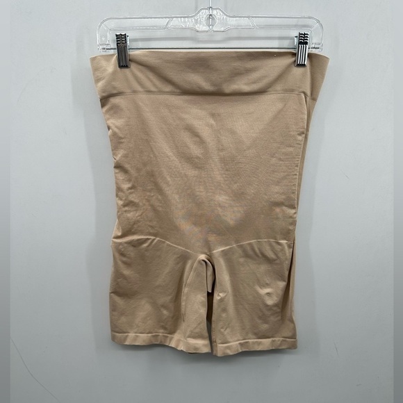 CACIQUE the slimmer ultra-high waist beige contouring slimming short. 18/20 - Picture 1 of 7